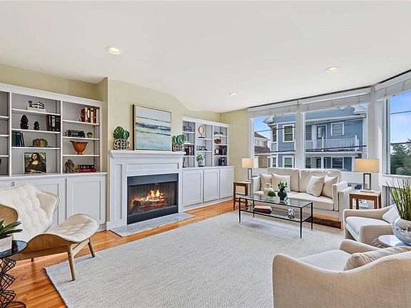 4th image of 100 Pratt St #100
