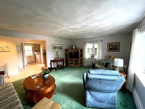 4th image of 24 Holmes Ave
