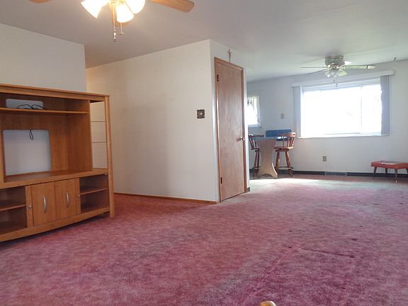 2nd image of 46 Marilou Dr