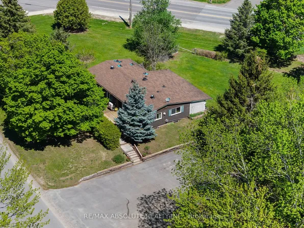 235 Poole St, McNab/braeside, ON K7S 1J1