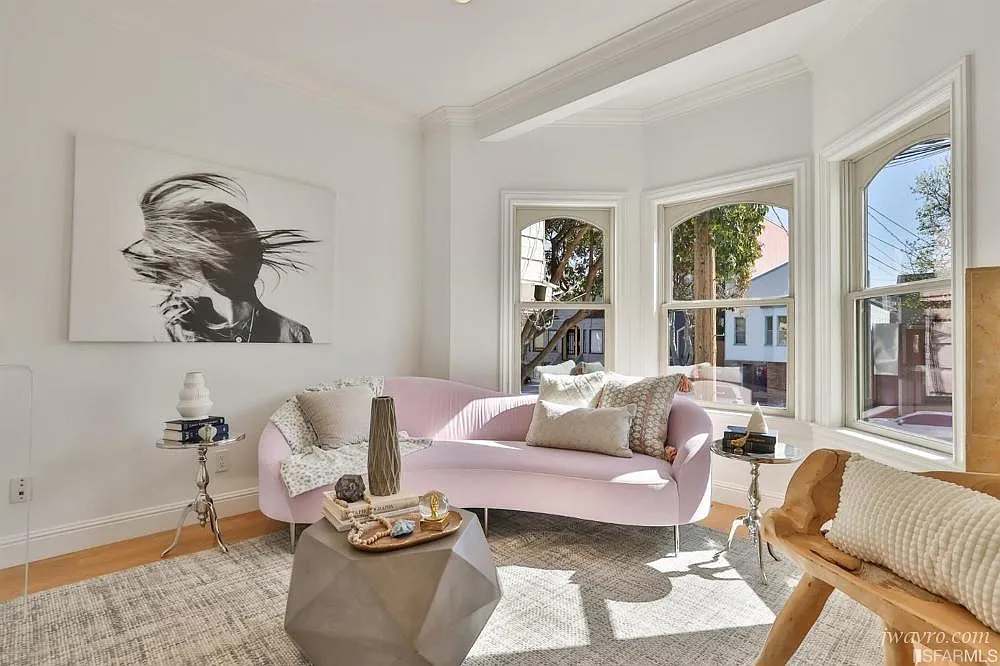 Stunning two-story 3-bedroom, 3-bathroom flat — Photo 3
