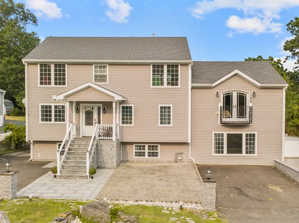547 Laurel Street, East Haven, CT 06512