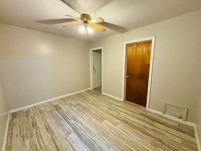 2508 Ridge Rd — Photo 6