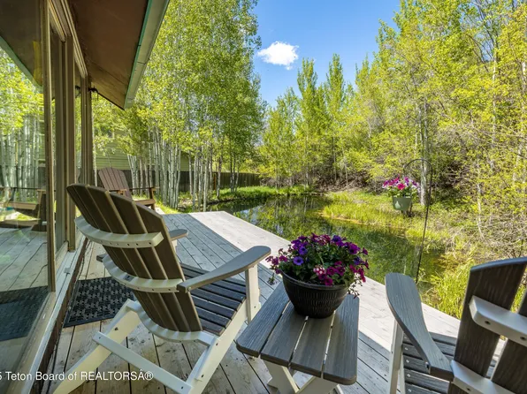 845 Cache Creek Dr, Jackson, WY 83001