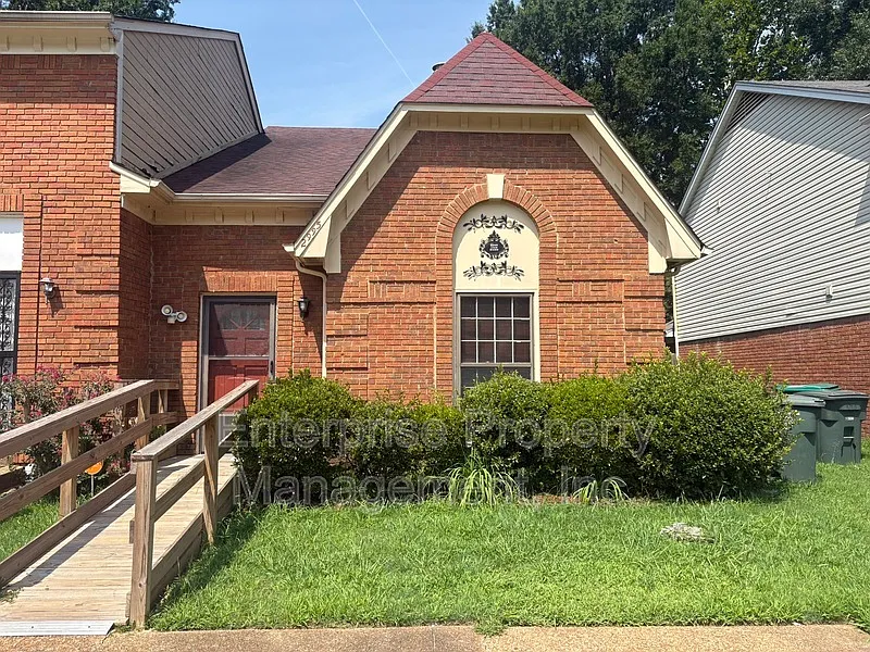 2995 Charlestowne Pl