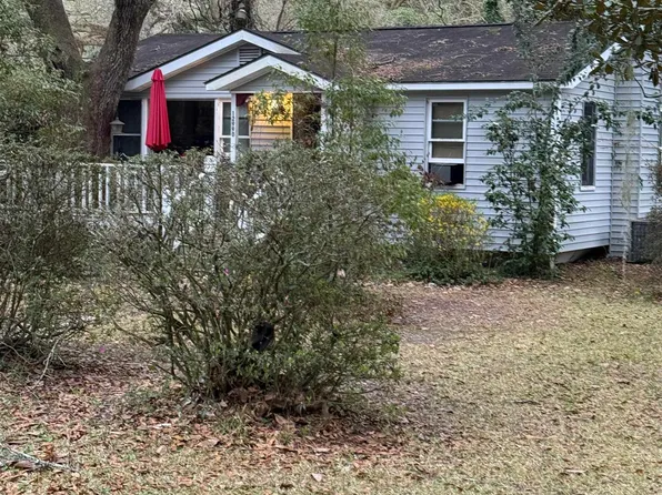12990 Groves Rd, Summerdale, AL 36580