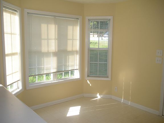 3rd image of 535 Sanford Creek Ln