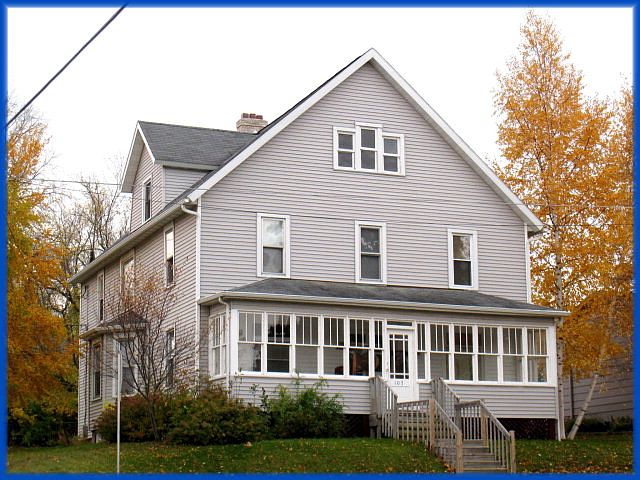 1st image of 107 W Pine St