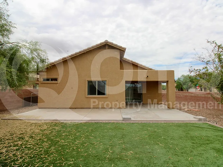 11886 W Fontenelle Dr — Photo 18
