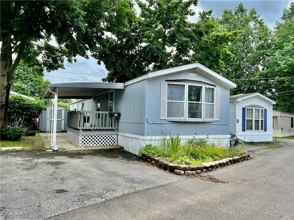 77 Westwoods, Amherst, OH 44001