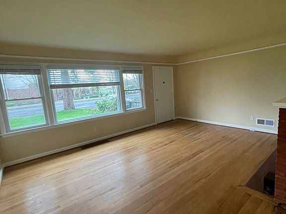 3rd image of 414 NW 44th St