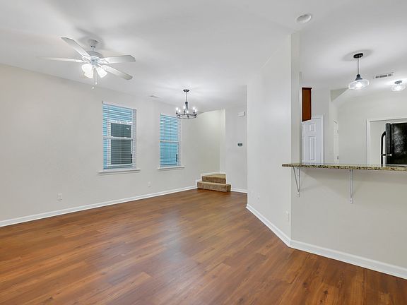 2nd image of 239 E Crescent Dr