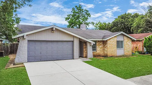 10131 Kent Towne Ln Photo 1
