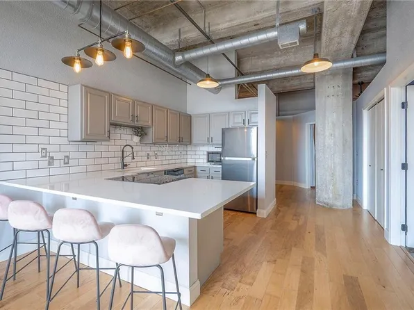 321 W 7th St APT 305, Kansas City, MO 64105