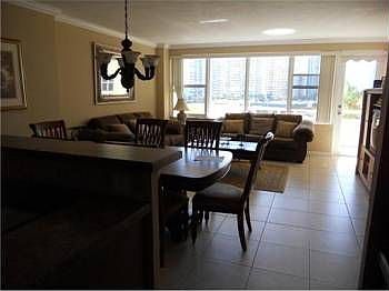 3rd image of 3300 N Ocean Blvd