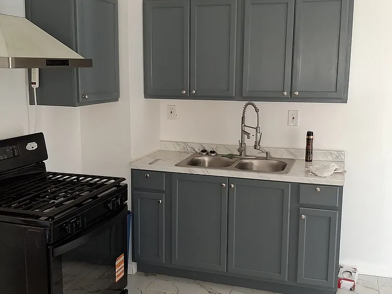 17538 Lumpkin St — Photo 6