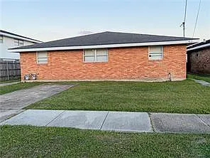 3 bed, 1.5 bath, 1174 sqft, $1,500 — Photo 2