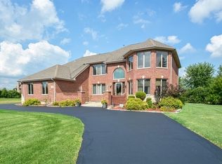 12905 Parker Rd, Lemont, IL 60439