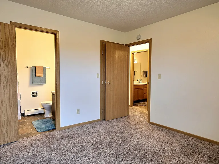 Fargo, ND Parkwest Gardens Apartment | Bedroom