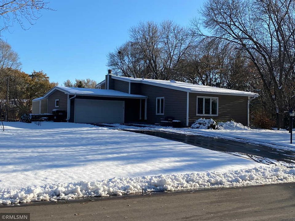 1st image of 10353 York Ln