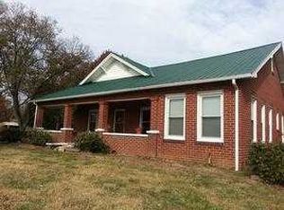 421 S Pea Ridge Rd, Mooresboro, NC 28114