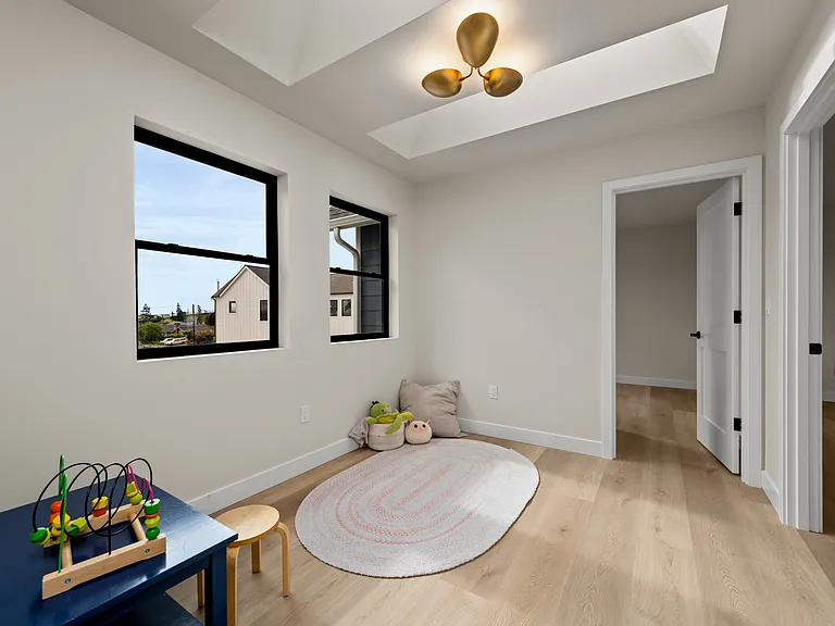 2914 K Ave — Photo 16