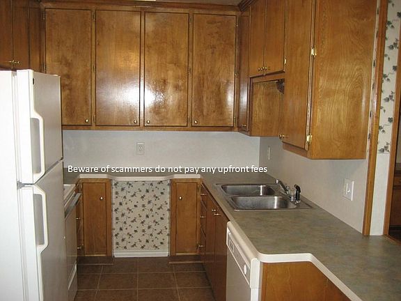 5th image of 4211 Hicks Ln