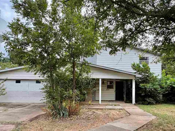 3107 Meadow Ln, Ponca City, OK 74604