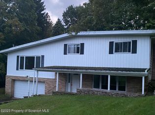 205 Alans Dr, Clarks Summit, PA 18411