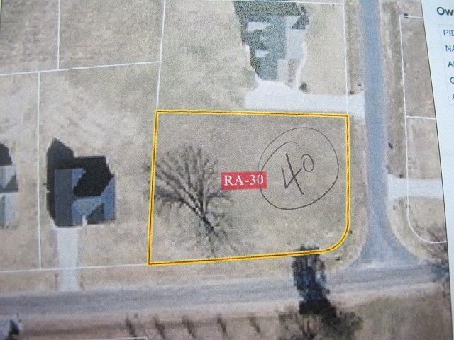 2nd image of 11 Saddle Ln Unit 40