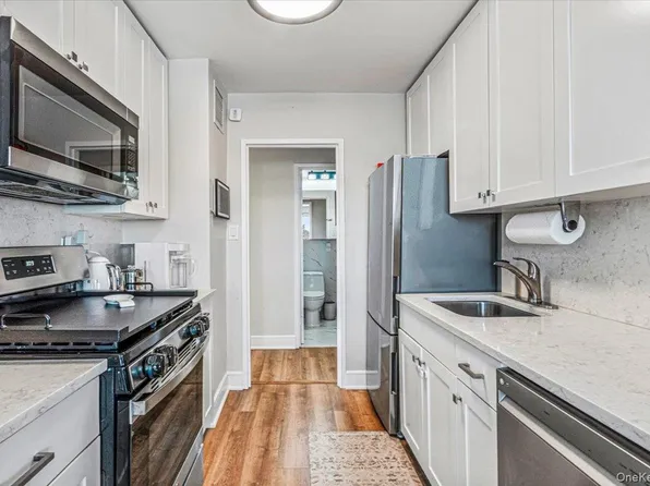 18-15 215th Street #5N, Bayside, NY 11360