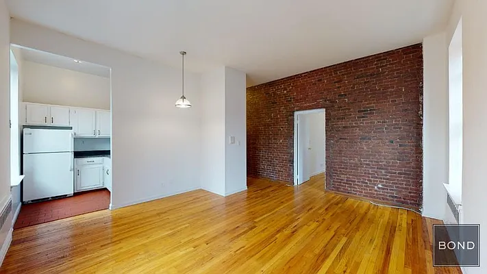 Rented by Bond New York | media 4