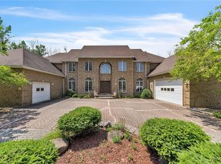 11 Valle Dr, Batavia, NY 14020