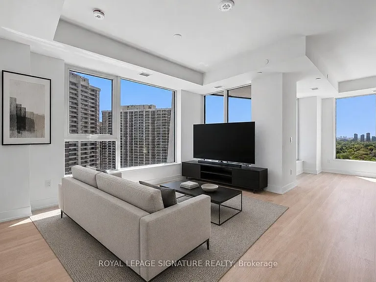 60 Central Park Dr #2306 — Photo 11