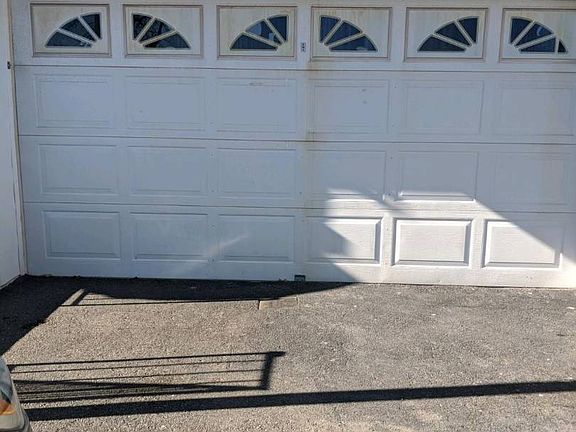3rd image of 1665 Bay Shore Ave