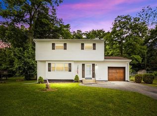 50 Nassau Rd, Poughkeepsie, NY 12601