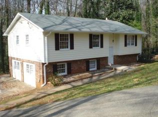 4955 Pine Hill Ct E, Stone Mountain, GA 30088