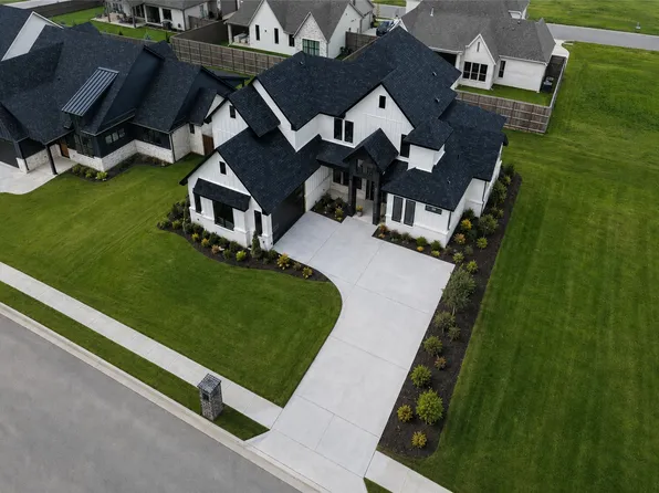 2025 Nichole Blvd, Pottsboro, TX 75076