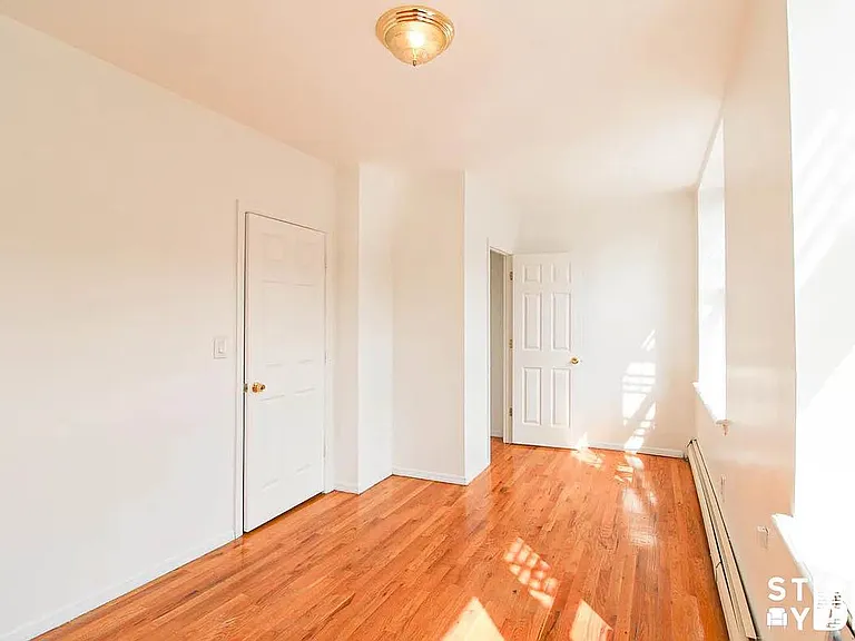 502 Franklin Ave #1 — Photo 6