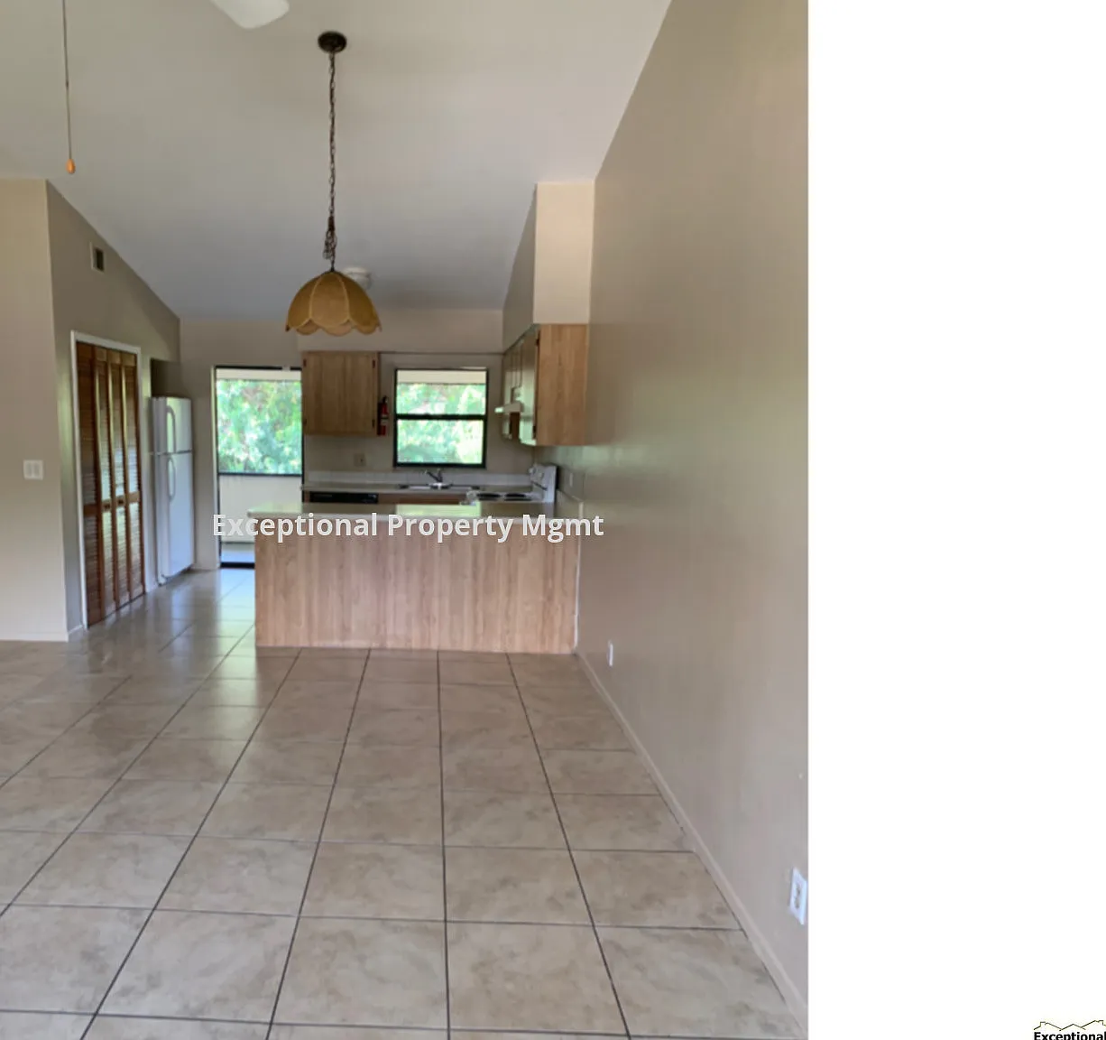 2x1 Duplex Available October! — Photo 3
