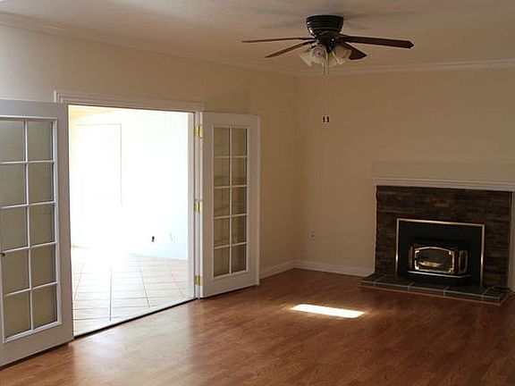 3rd image of 3778 Acapulco Dr
