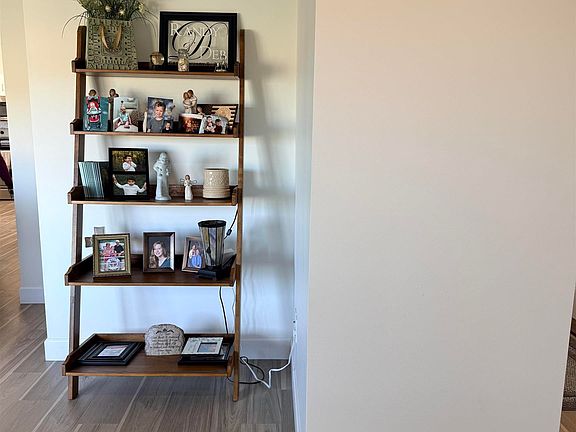 5th image of 2278 Windmill Way