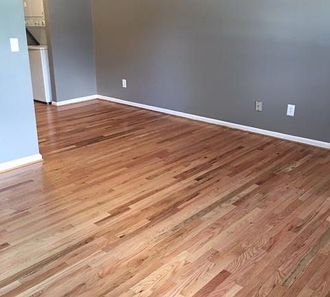 3rd image of 409 Brookhaven Dr APT 4