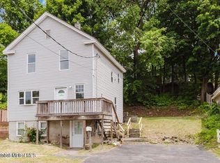 1572 2nd St, Rensselaer, NY 12144