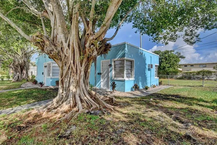 1 bed, 1.0 bath, 1344 sqft, $1,599 — Photo 2