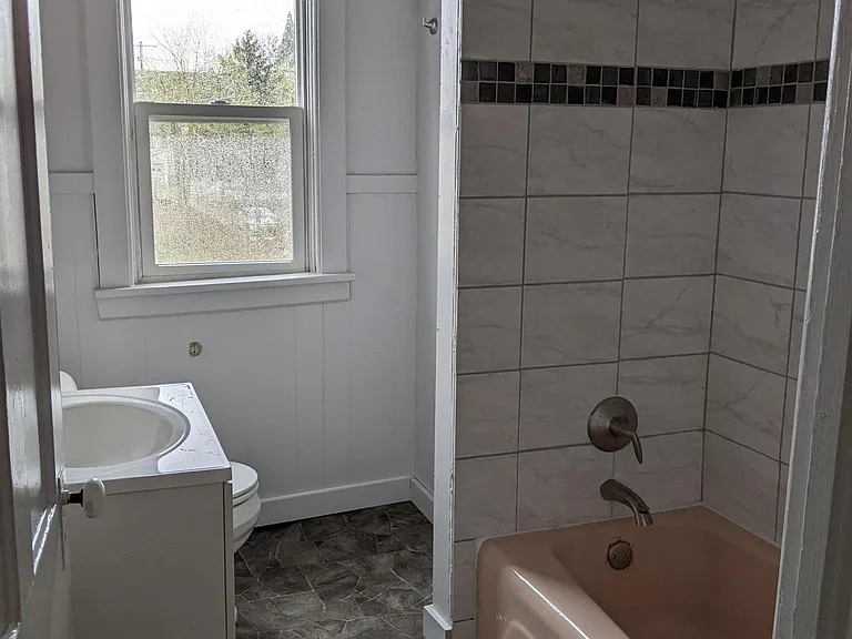 312 Harrison Ave — Photo 16