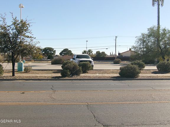 5th image of 3026 Trawood Dr