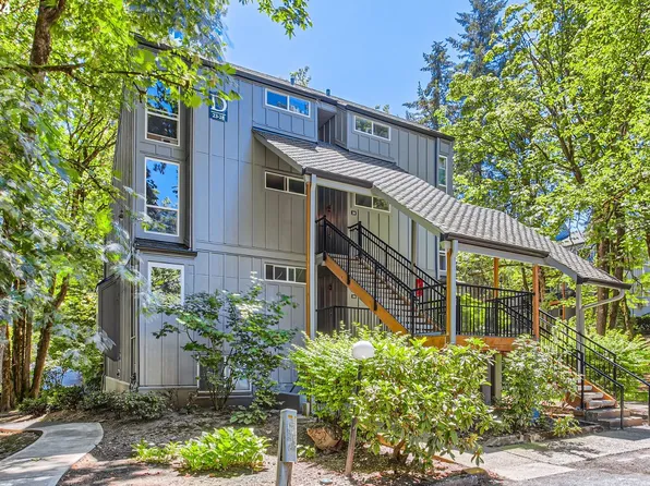 100 Kerr Pkwy APT 24, Lake Oswego, OR 97035
