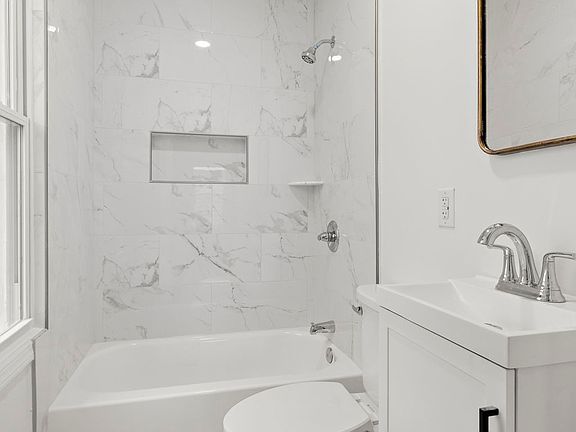 4th image of 325 N 7th St Floor 2