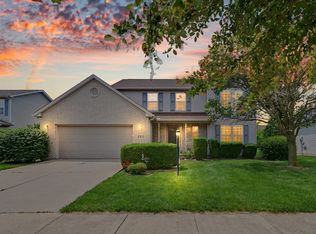 701 Buttercup Dr, Savoy, IL 61874